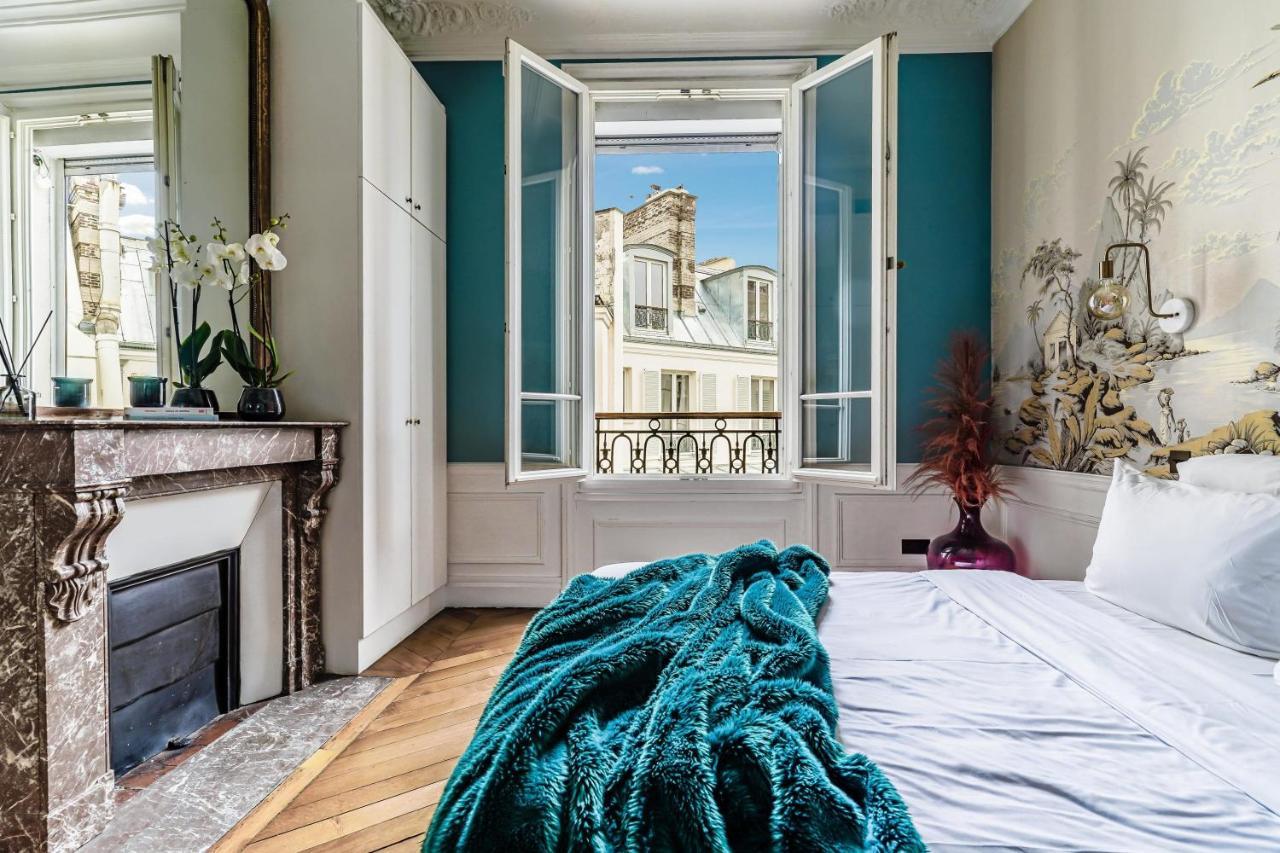 Magnificent Luxury Penthouse Apartment In A Prestigious Neighborhood Of Paris With A Eiffel Tower View From Balcony Short Walk To Palais Galliera And Avenue Montaigne Fashion Stores Εξωτερικό φωτογραφία